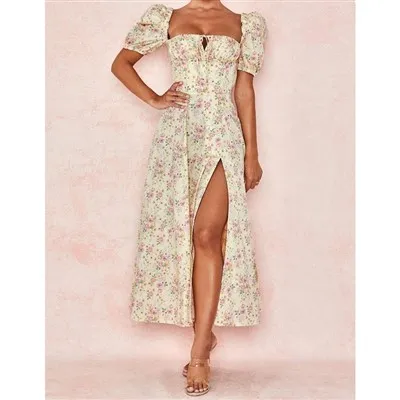 Дълги рокли с A-силует с буф ръкави